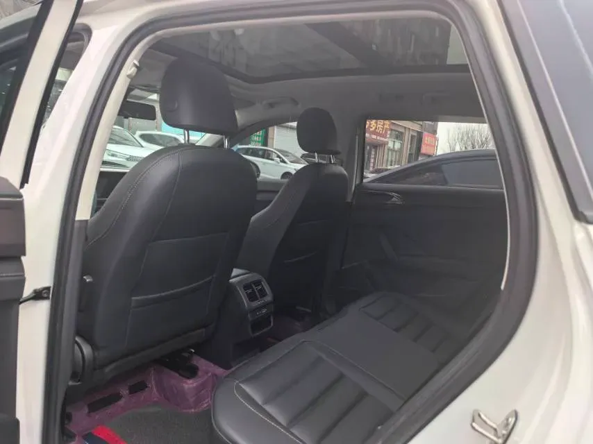 2022 Ford Transit 2.0T 202HP L4 6AT,autocango,china used car exporter,china ev exporter,chinese used car exporter,chinese used ev exporter