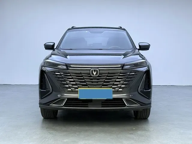 2023 ChangAn CS75 Plus 1.5T 188HP L4 8AT,autocango,china used car exporter,china ev exporter,chinese used car exporter,chinese used ev exporter
