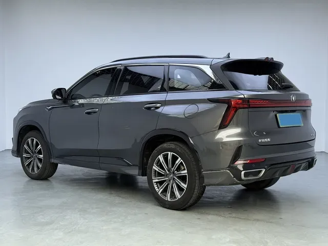 2023 ChangAn CS75 Plus 1.5T 188HP L4 8AT,autocango,china used car exporter,china ev exporter,chinese used car exporter,chinese used ev exporter