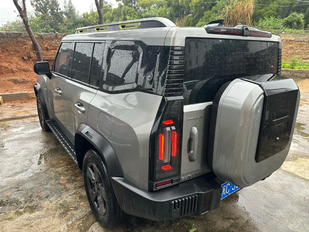 2023 Jetour Traveller 1.5T 184HP L4 7DCT,autocango,china used car exporter,china ev exporter,chinese used car exporter,chinese used ev exporter