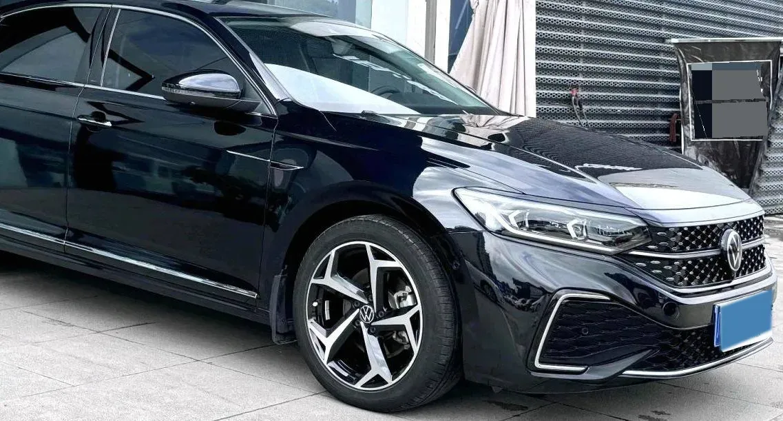 2023 Volkswagen Passat 2.0T 186HP L4 7DCT,autocango,china used car exporter,china ev exporter,chinese used car exporter,chinese used ev exporter