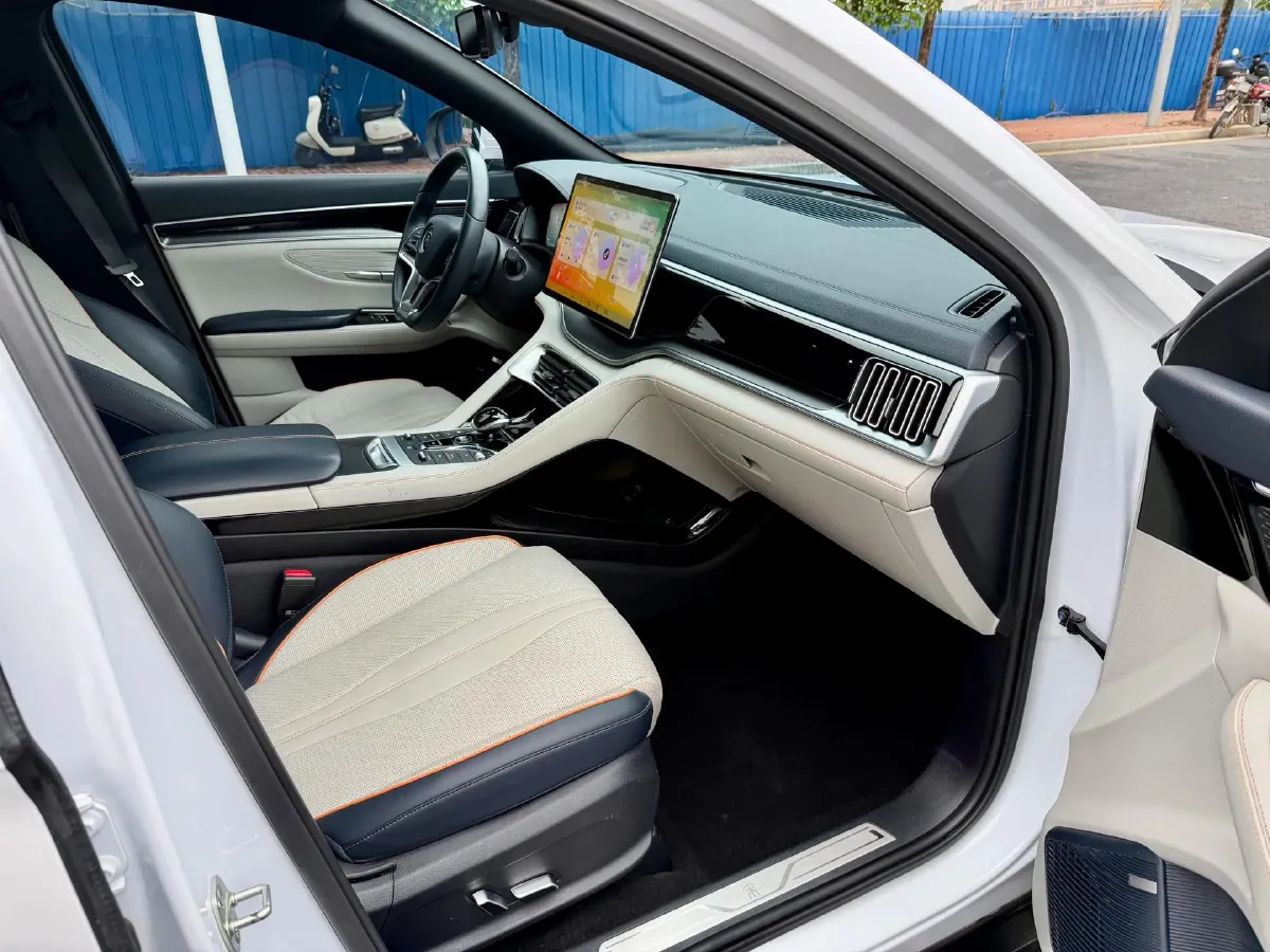 2022 Hyundai Tucson 2.0L 150HP L4 6AT Hybrid,autocango,china used car exporter,china ev exporter,chinese used car exporter,chinese used ev exporter