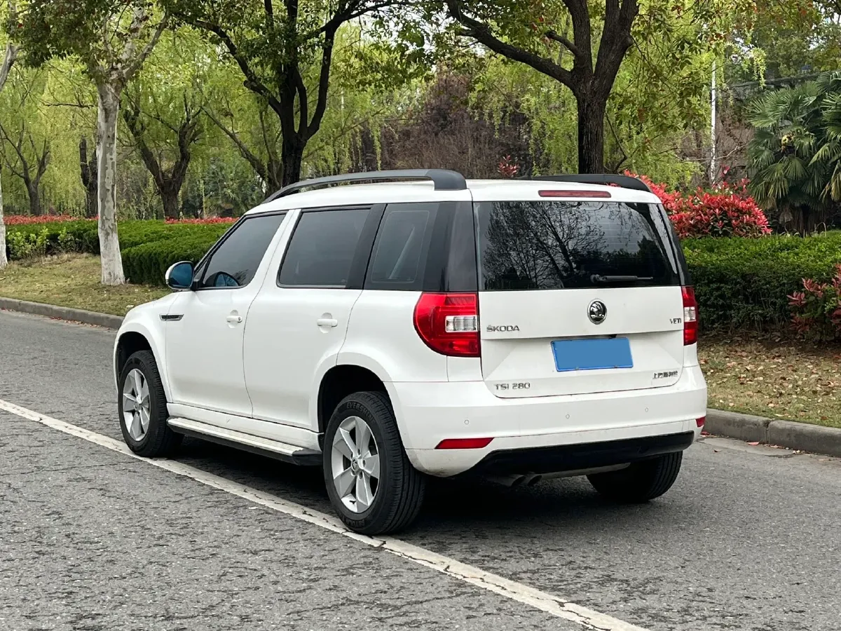 2017 Skoda Yeti 1.4T 150HP L4 7DCT,autocango,china used car exporter,china ev exporter,chinese used car exporter,chinese used ev exporter