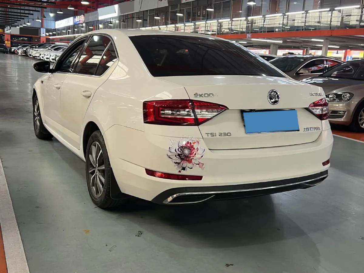 2019 Skoda Octavia 1.2T 116HP L4 7DCT,autocango,china used car exporter,china ev exporter,chinese used car exporter,chinese used ev exporter