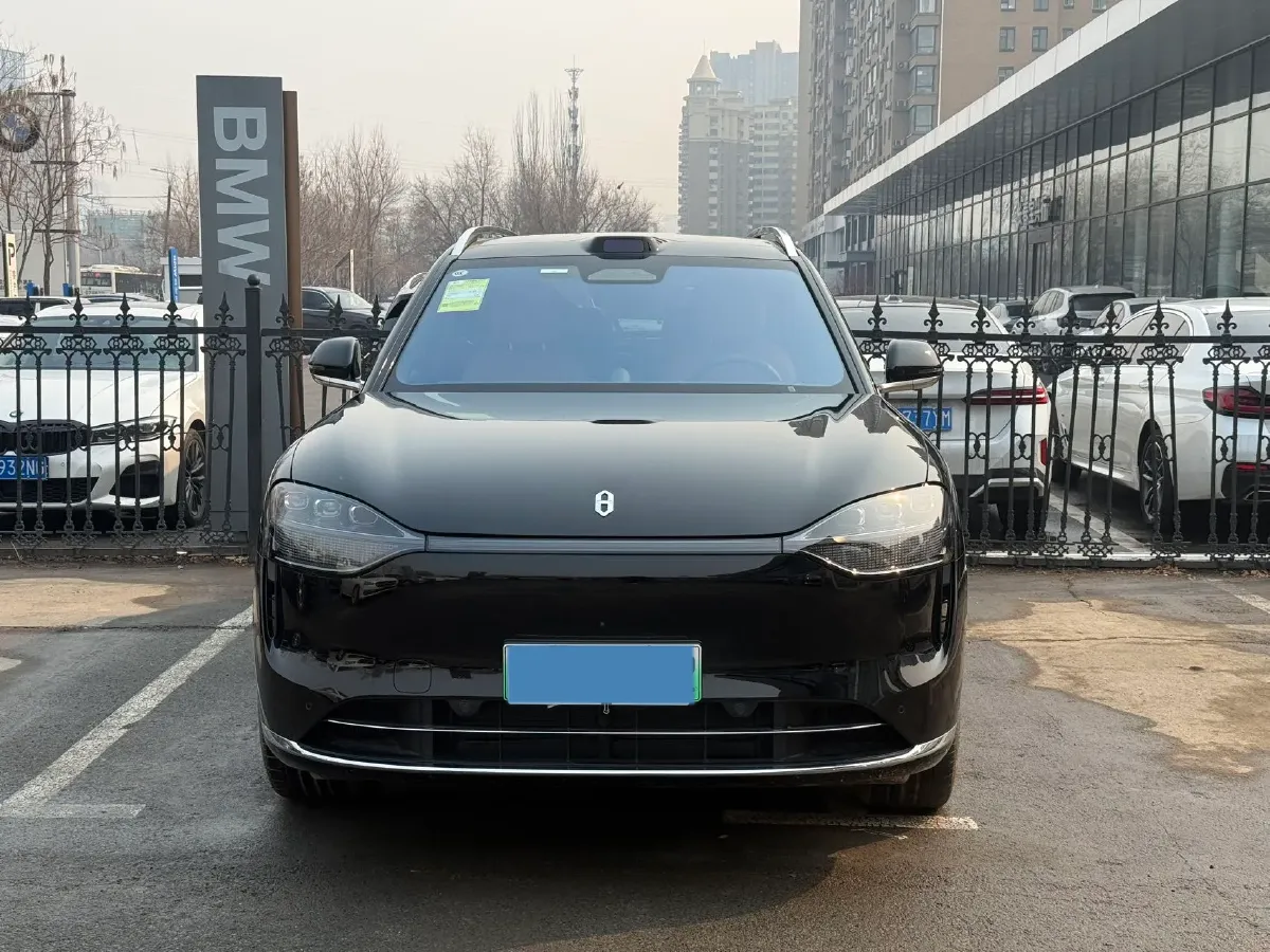 2025 AITO AITO M9 REEV 160HP REEV 52KWH,autocango,china used car exporter,china ev exporter,chinese used car exporter,chinese used ev exporter