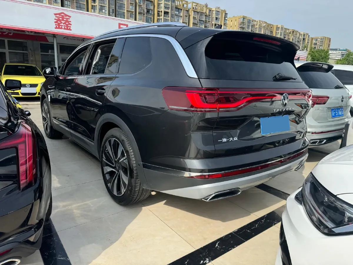 2022 Volkswagen Talagon 2.0T 220HP L4 7DCT,autocango,china used car exporter,china ev exporter,chinese used car exporter,chinese used ev exporter