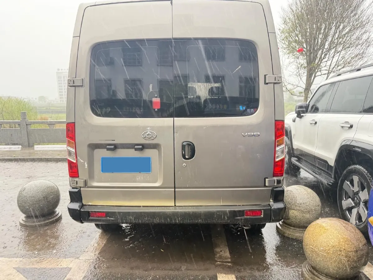 2020 MAXUS XinTu V80 2.5T 136HP L4 6MT,autocango,china used car exporter,china ev exporter,chinese used car exporter,chinese used ev exporter