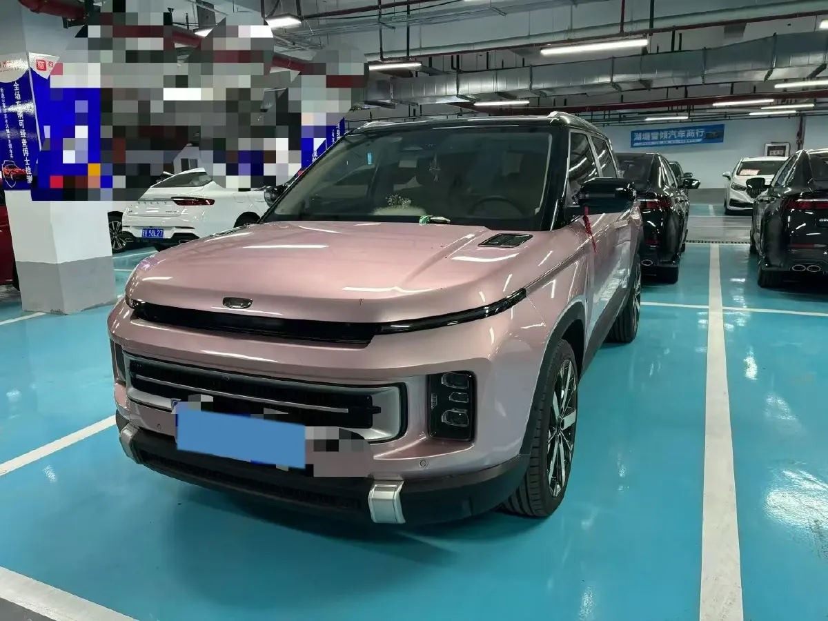 2023 Geely ICON 1.5T 181HP L4 7DCT,autocango,china used car exporter,china ev exporter,chinese used car exporter,chinese used ev exporter