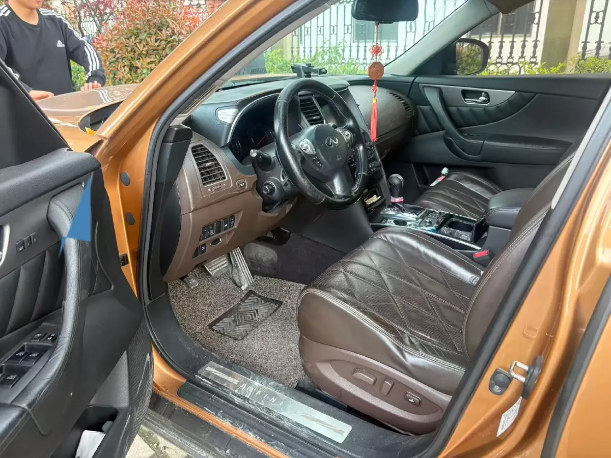 2023 Geely ICON 1.5T 181HP L4 7DCT,autocango,china used car exporter,china ev exporter,chinese used car exporter,chinese used ev exporter