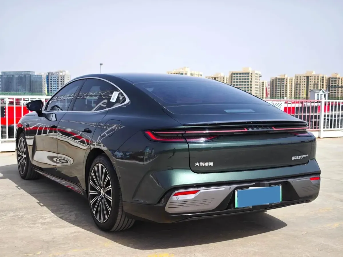 2025 Geely Galaxy Starshine 8 1.5T 163HP L4 3DHT PHEV 18.4KWH,autocango,china used car exporter,china ev exporter,chinese used car exporter,chinese used ev exporter