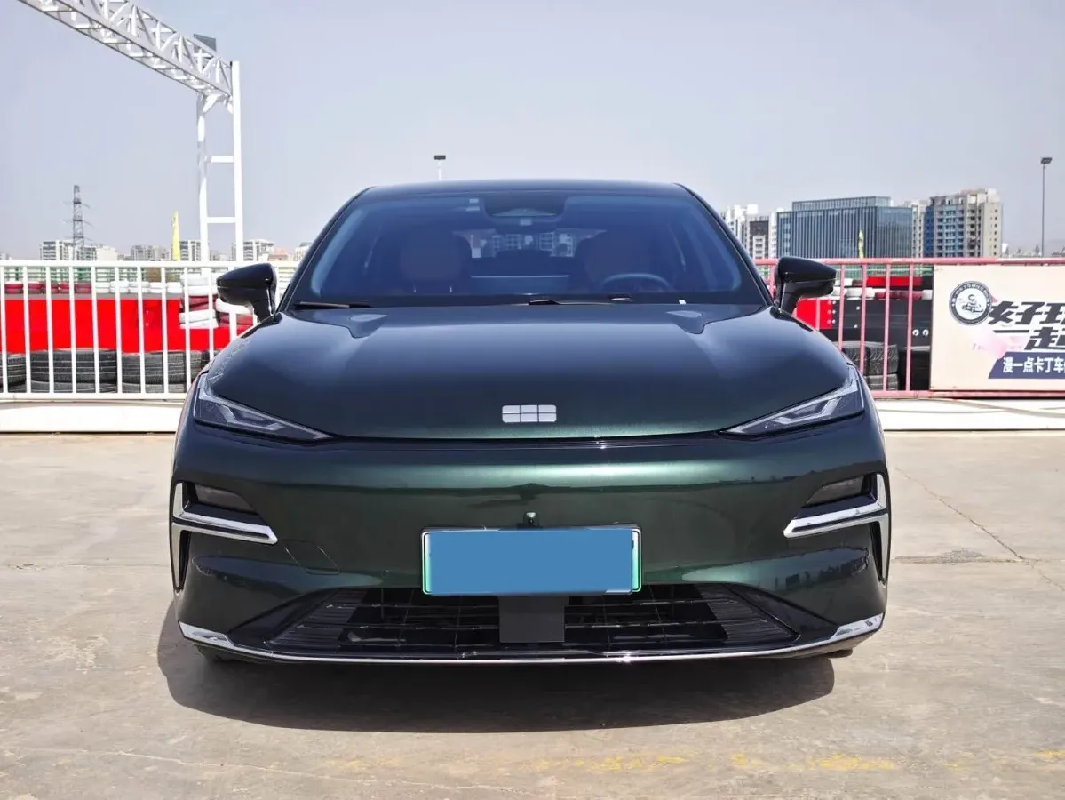 2025 Geely Galaxy Starshine 8 1.5T 163HP L4 3DHT PHEV 18.4KWH,autocango,china used car exporter,china ev exporter,chinese used car exporter,chinese used ev exporter