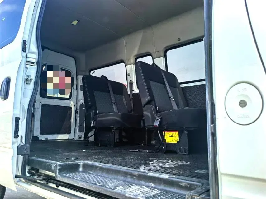 2020 MAXUS XinTu V80 2.5T 136HP L4 6MT,autocango,china used car exporter,china ev exporter,chinese used car exporter,chinese used ev exporter