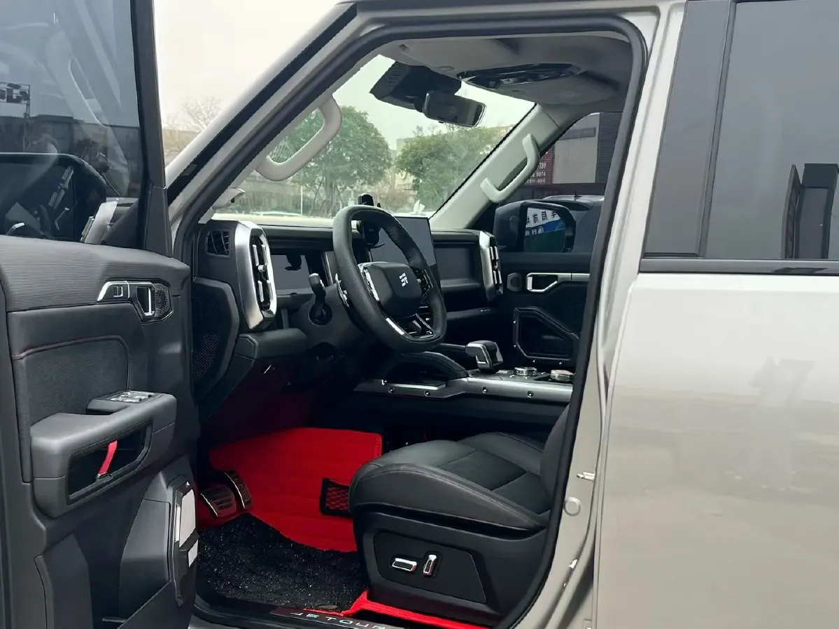 2023 Jetour Traveller 2.0T 254HP L4 7DCT,autocango,china used car exporter,china ev exporter,chinese used car exporter,chinese used ev exporter