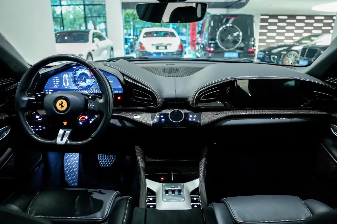 2023 Ferrari Purosangue 6.5L 725HP V12 8DCT,autocango,china used car exporter,china ev exporter,chinese used car exporter,chinese used ev exporter