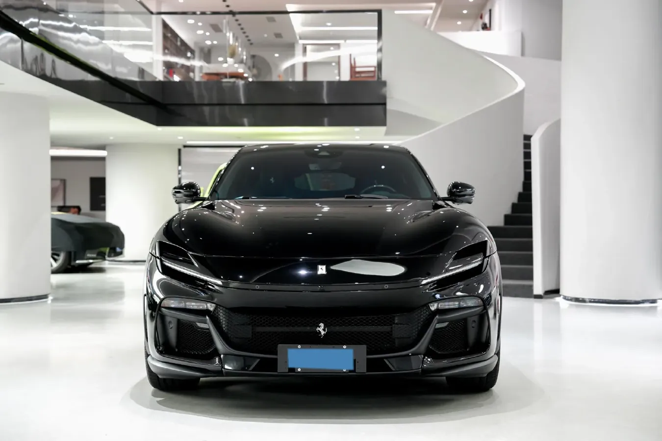 2023 Ferrari Purosangue 6.5L 725HP V12 8DCT,autocango,china used car exporter,china ev exporter,chinese used car exporter,chinese used ev exporter