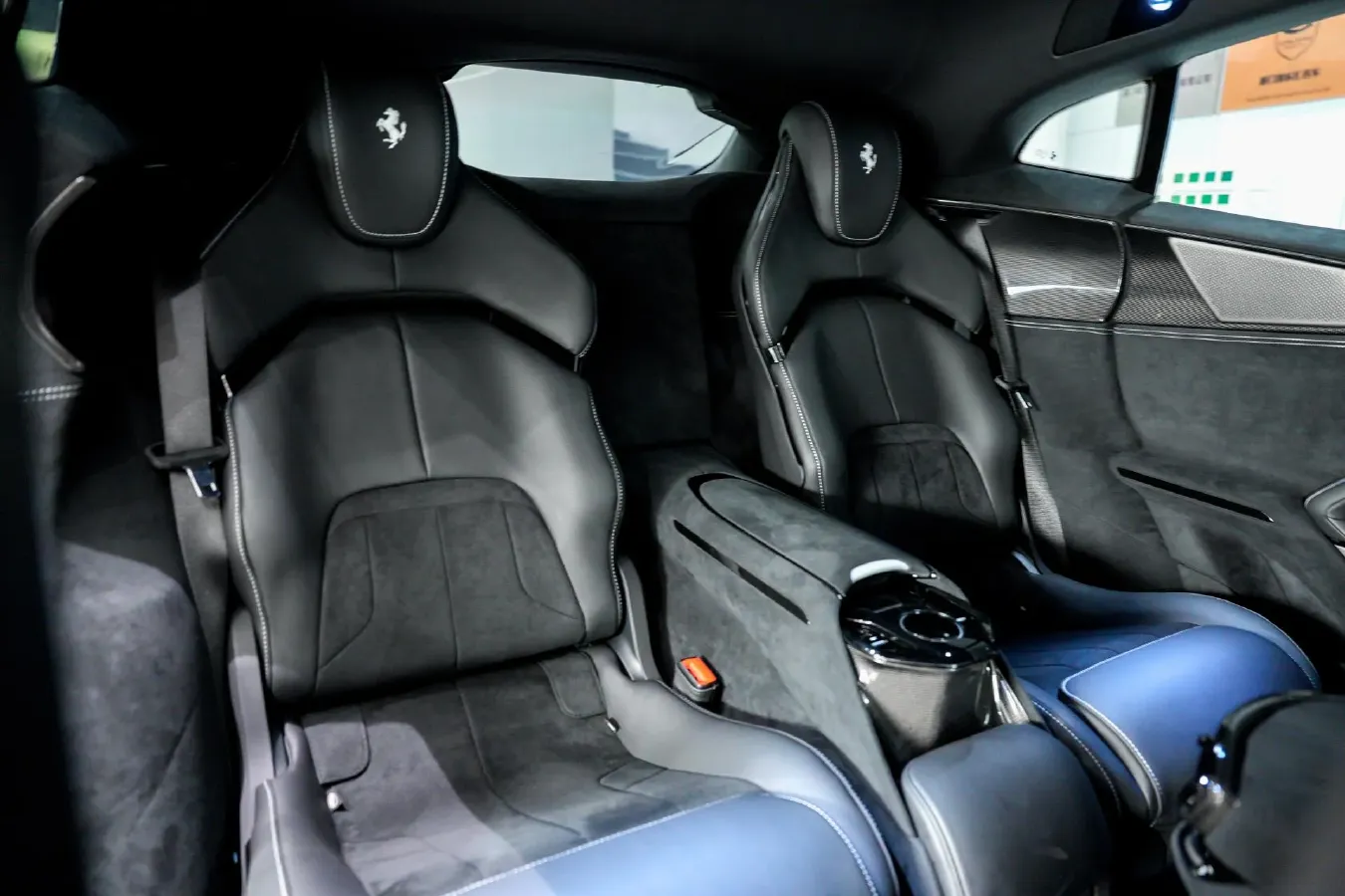 2023 Ferrari Purosangue 6.5L 725HP V12 8DCT,autocango,china used car exporter,china ev exporter,chinese used car exporter,chinese used ev exporter