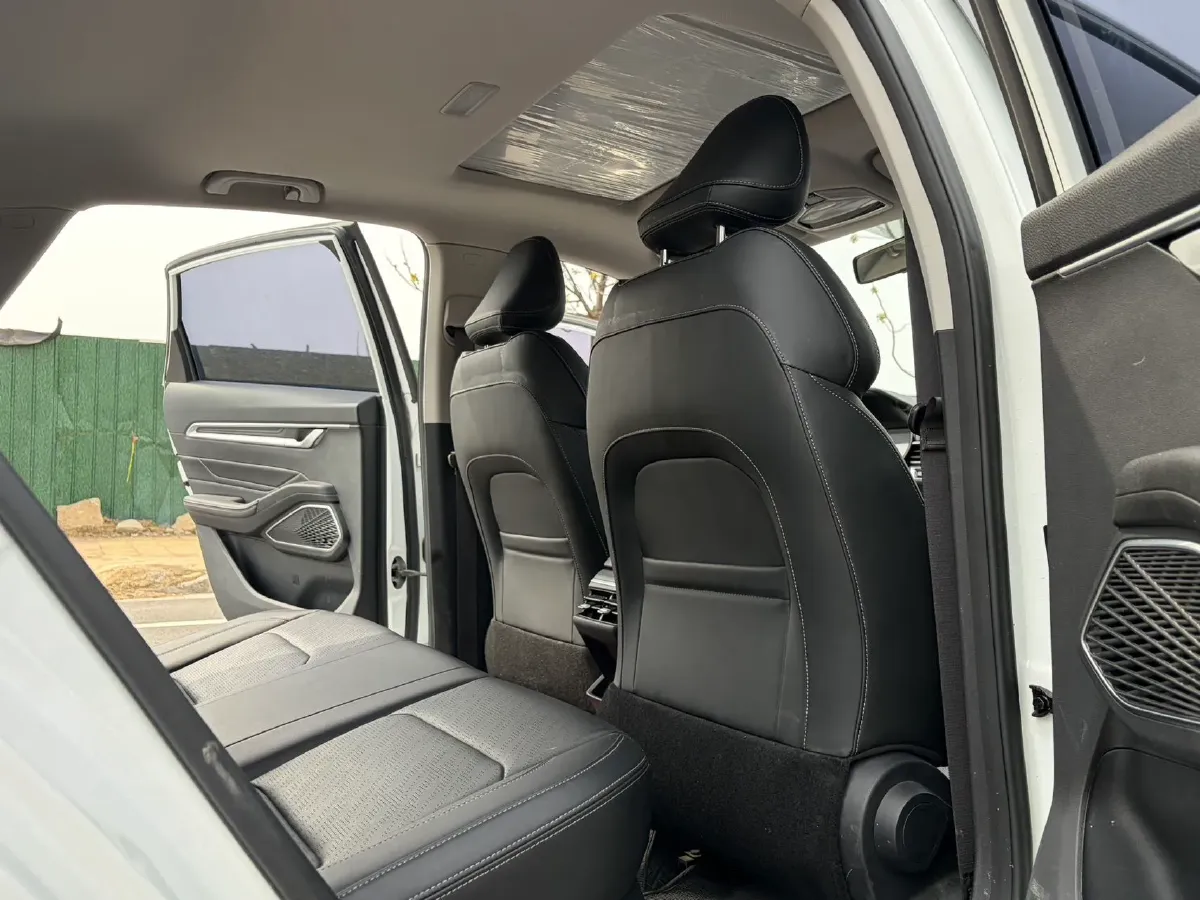 2023 Geely Emgrand 1.5L 127HP L4 CVT,autocango,china used car exporter,china ev exporter,chinese used car exporter,chinese used ev exporter