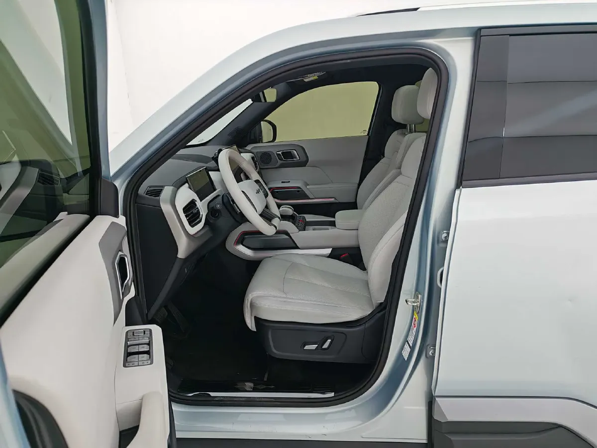 2025 FangChengBao Tai 3 BEV,autocango,china used car exporter,china ev exporter,chinese used car exporter,chinese used ev exporter