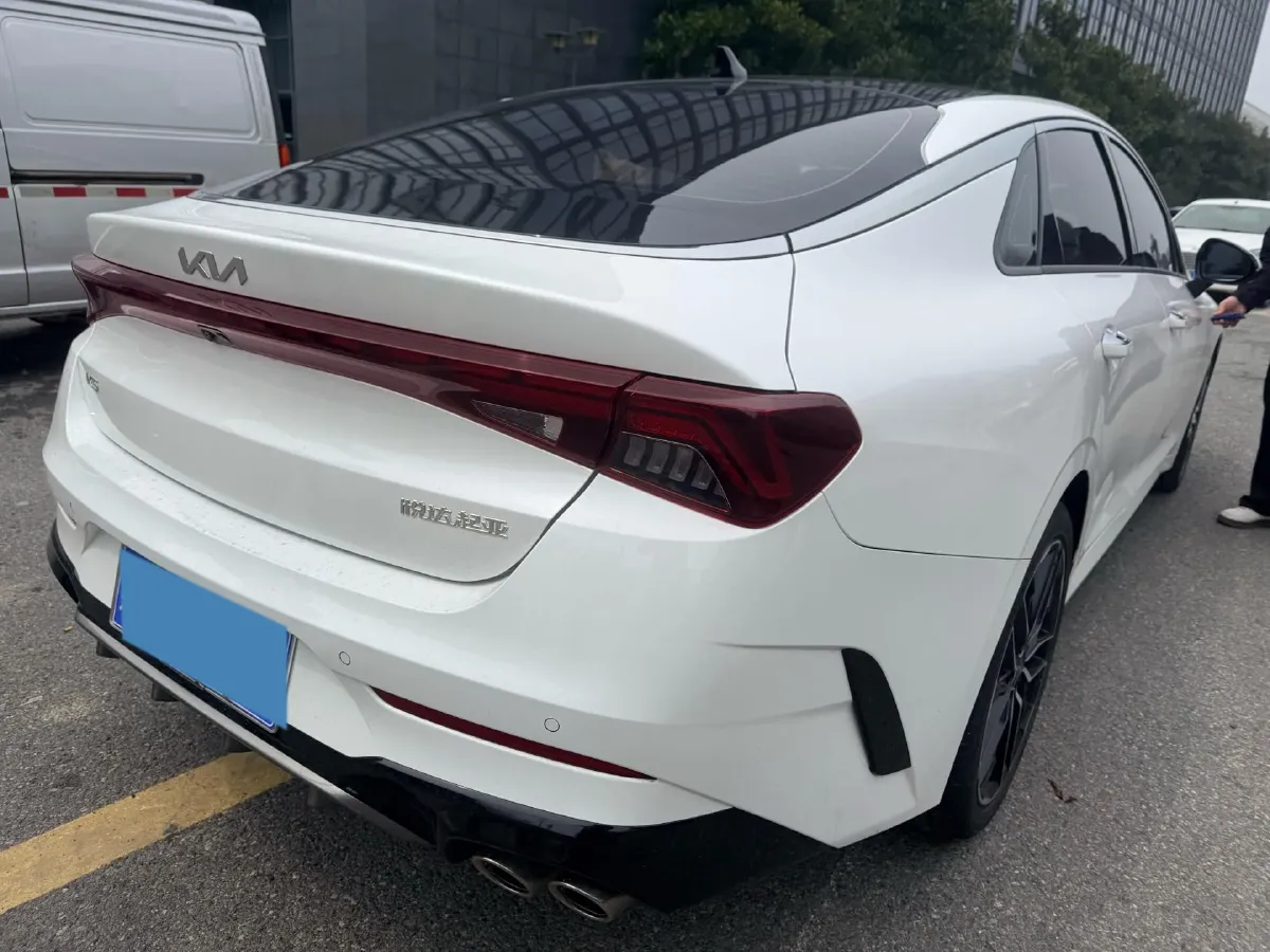 2021 Kia K5 2.0T 240HP L4 8AT,autocango,china used car exporter,china ev exporter,chinese used car exporter,chinese used ev exporter