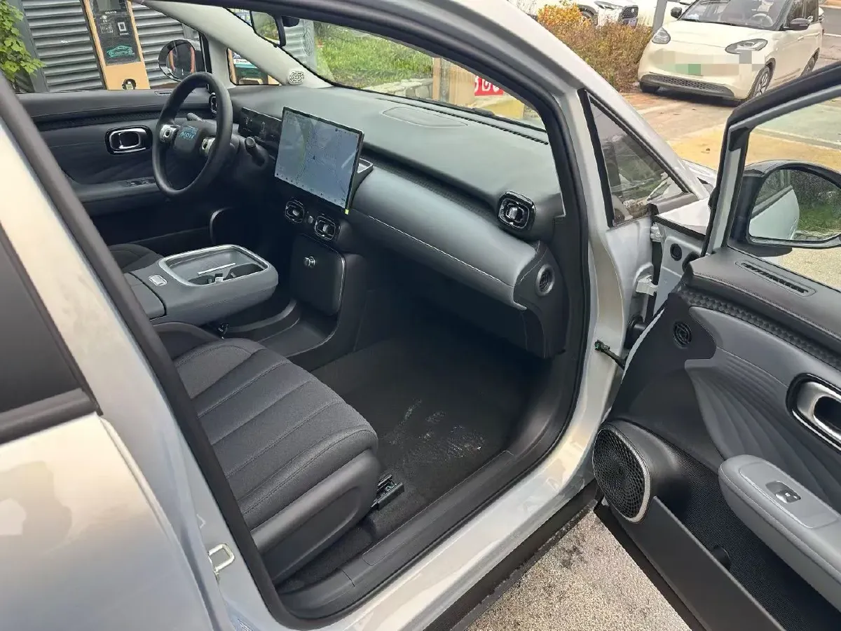 2025 Aion AION UT BEV,autocango,china used car exporter,china ev exporter,chinese used car exporter,chinese used ev exporter