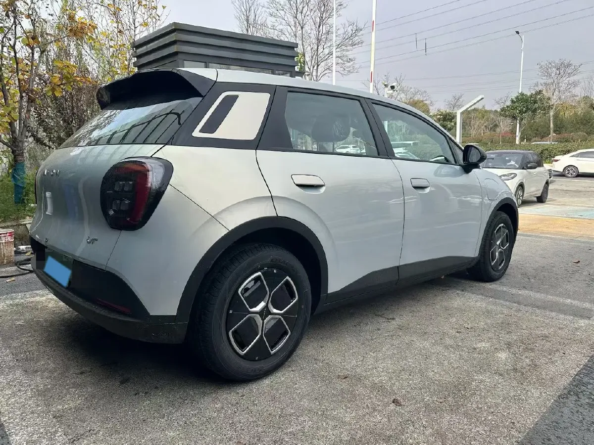 2025 Aion AION UT BEV,autocango,china used car exporter,china ev exporter,chinese used car exporter,chinese used ev exporter