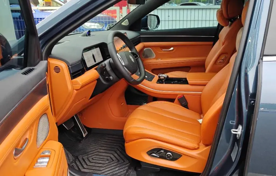 2024 AITO AITO M7 1.5T 152HP L4 REEV 42KWH,autocango,china used car exporter,china ev exporter,chinese used car exporter,chinese used ev exporter