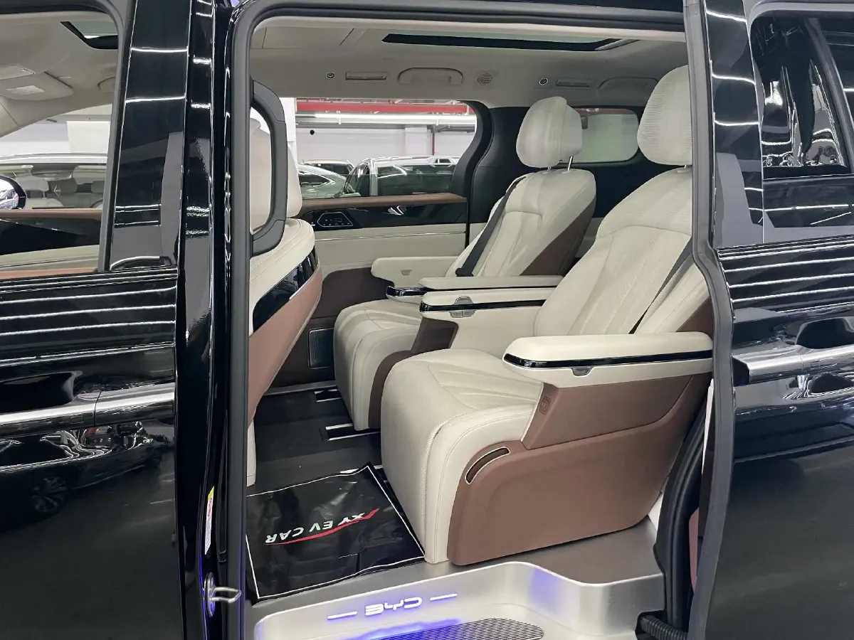 2025 BYD Xia 1.5T 156HP L4 E-CVT PHEV 36.6KWH,autocango,china used car exporter,china ev exporter,chinese used car exporter,chinese used ev exporter