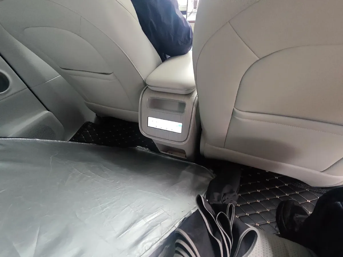 2025 Exceed Sterra ET REEV 156HP REEV,autocango,china used car exporter,china ev exporter,chinese used car exporter,chinese used ev exporter