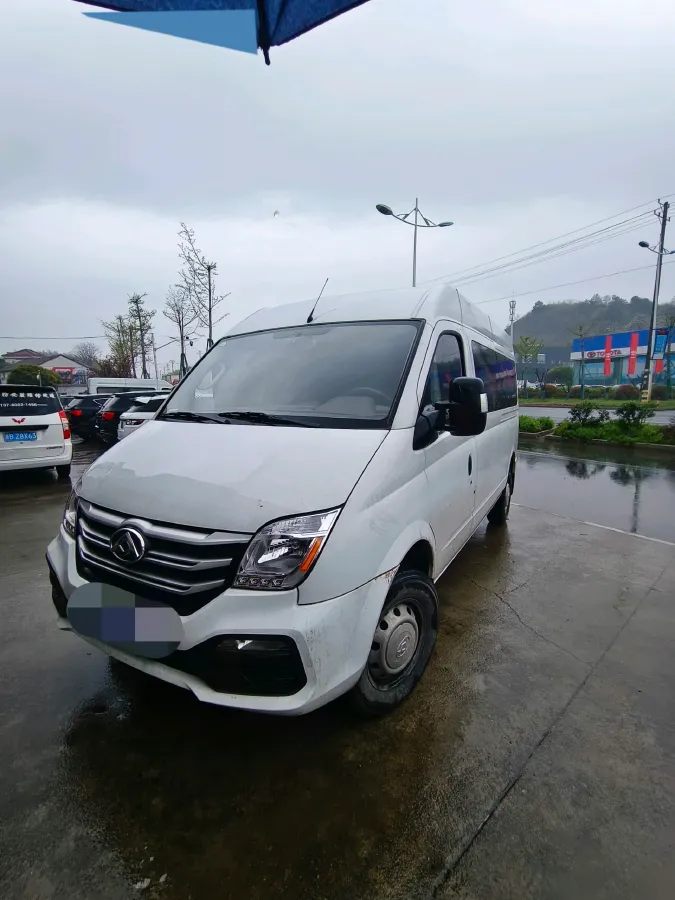 2021 MAXUS XinTu V80 2.0T 127HP L4 6MT,autocango,china used car exporter,china ev exporter,chinese used car exporter,chinese used ev exporter