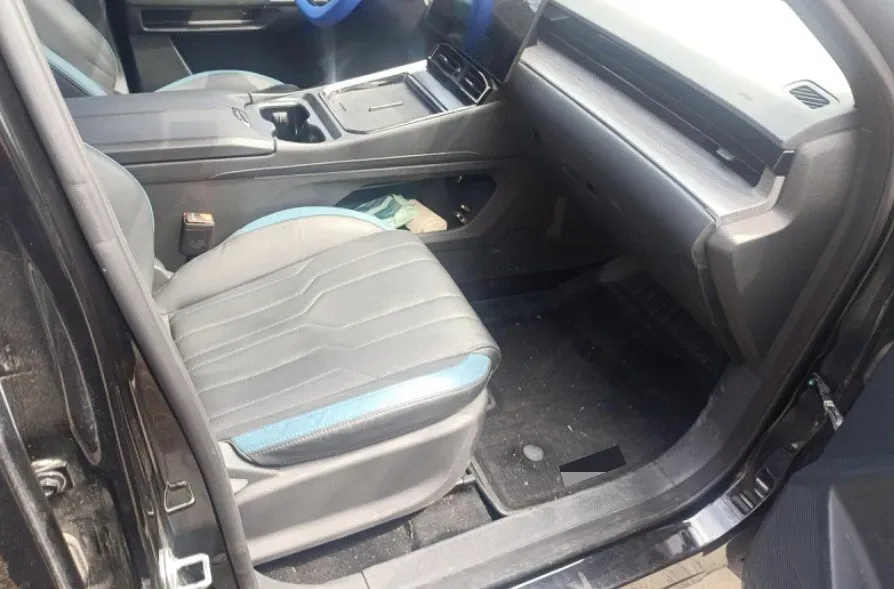 2024 Jetour ShanHai L6 1.5T 156HP L4 1DHT PHEV 19.43KWH,autocango,china used car exporter,china ev exporter,chinese used car exporter,chinese used ev exporter