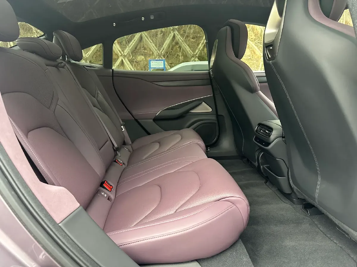 2024 MI SU7 BEV 94.3KWH,autocango,china used car exporter,china ev exporter,chinese used car exporter,chinese used ev exporter