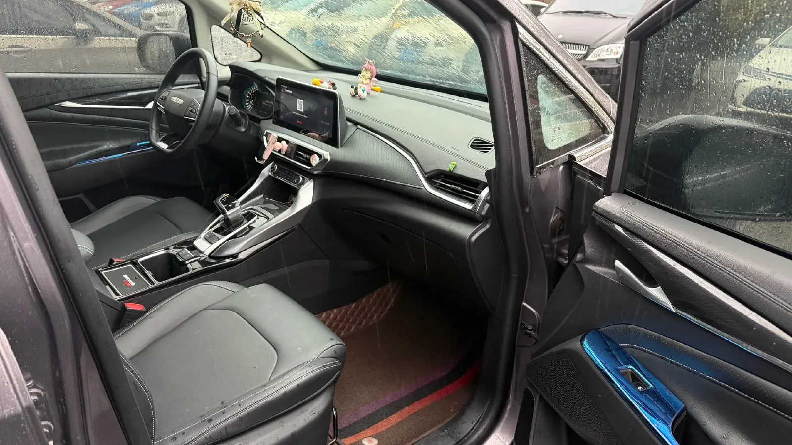 2021 MAXUS T70 2.0T 163HP L4 6MT,autocango,china used car exporter,china ev exporter,chinese used car exporter,chinese used ev exporter