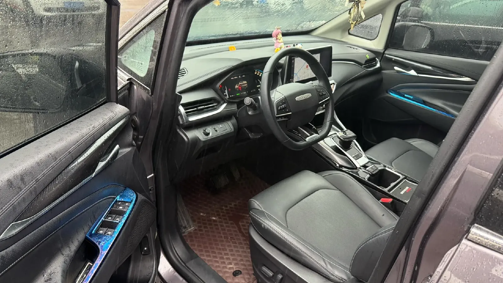 2021 MAXUS T70 2.0T 163HP L4 6MT,autocango,china used car exporter,china ev exporter,chinese used car exporter,chinese used ev exporter