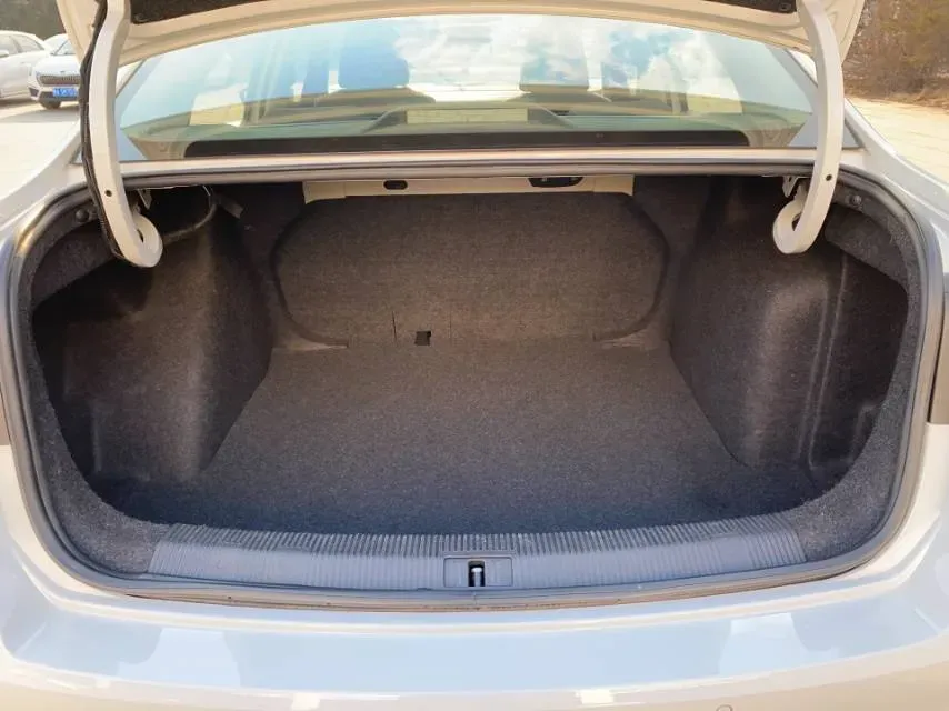 2018 Volkswagen Bora 1.4T 131HP L4 7DCT,autocango,china used car exporter,china ev exporter,chinese used car exporter,chinese used ev exporter