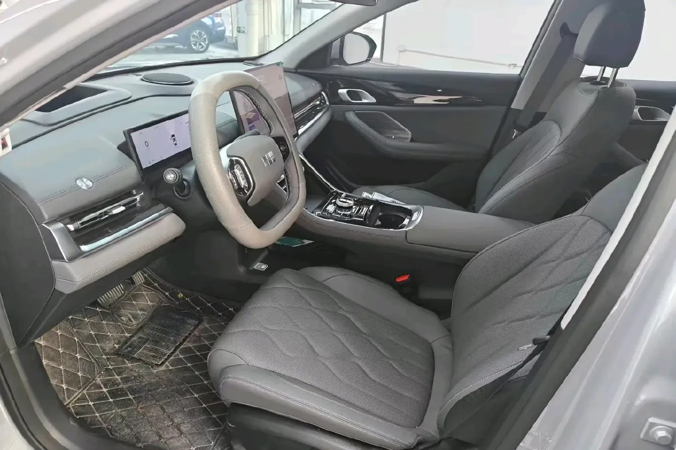 2025 Geely Galaxy A7 1.5L 112HP L4 1DHT PHEV,autocango,china used car exporter,china ev exporter,chinese used car exporter,chinese used ev exporter