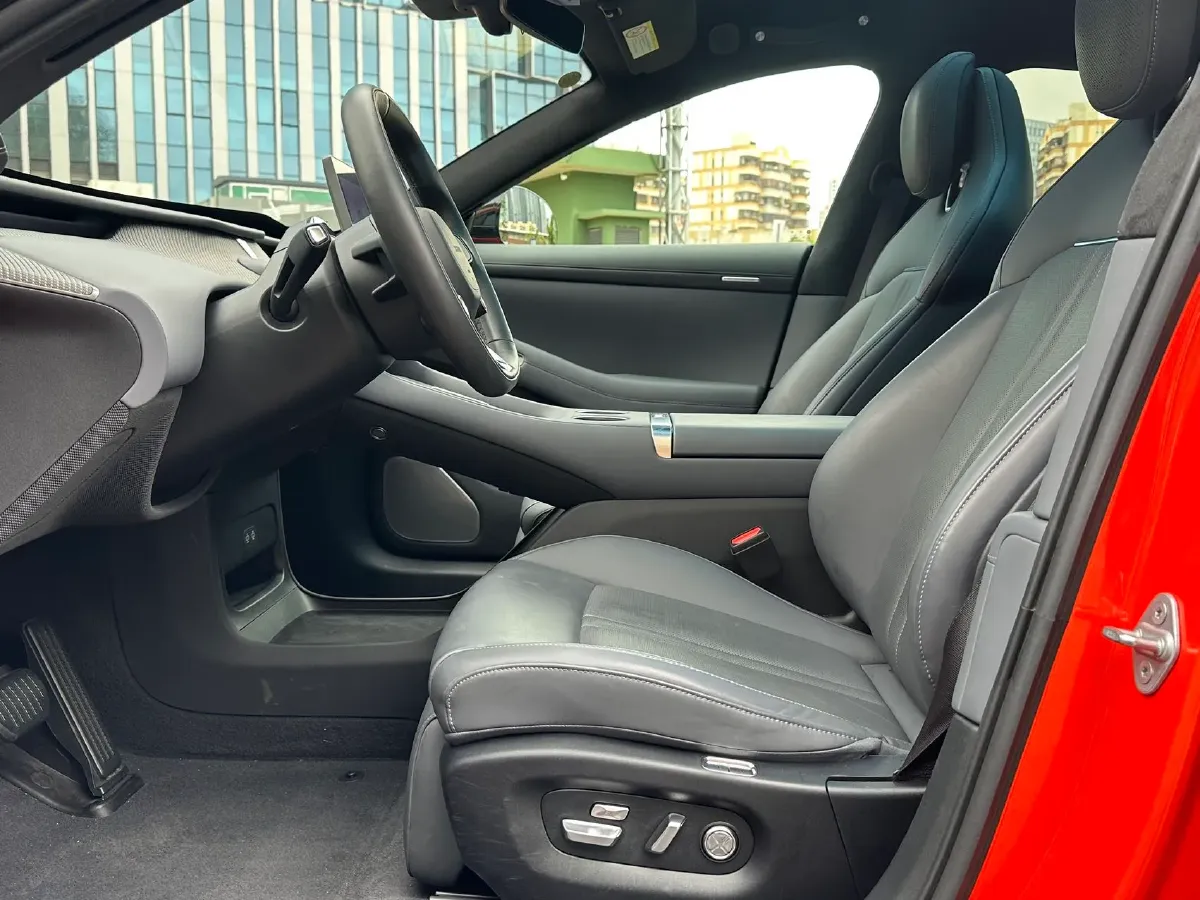 2025 MI YU7 BEV 101.7KWH,autocango,china used car exporter,china ev exporter,chinese used car exporter,chinese used ev exporter