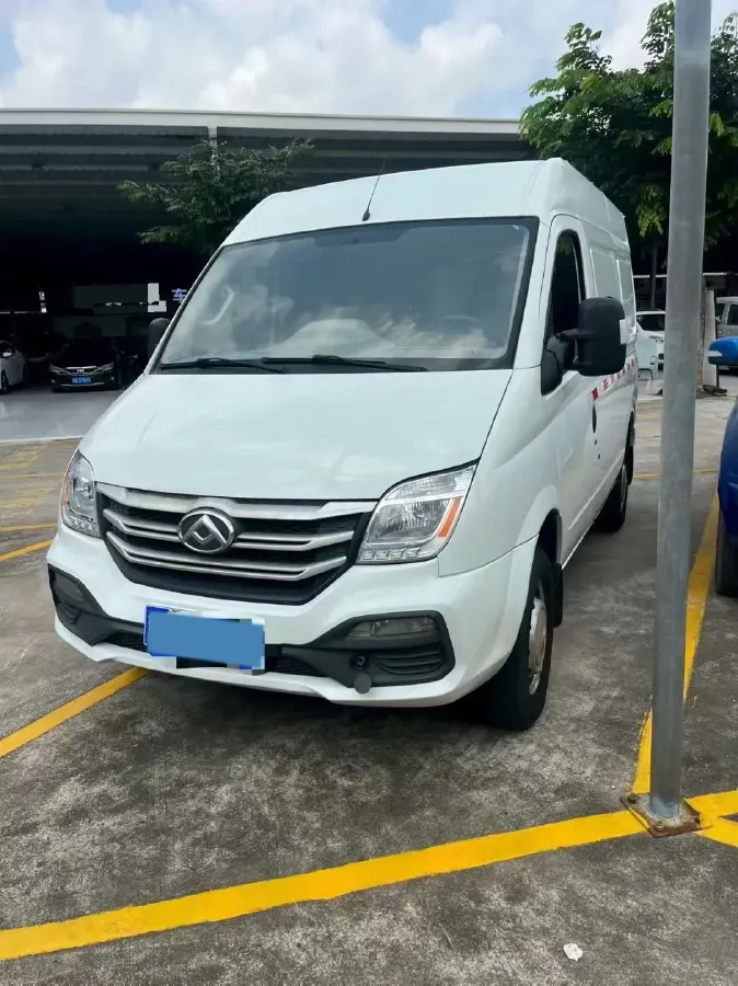 2021 MAXUS XinTu V80 2.0T 127HP L4 6MT,autocango,china used car exporter,china ev exporter,chinese used car exporter,chinese used ev exporter