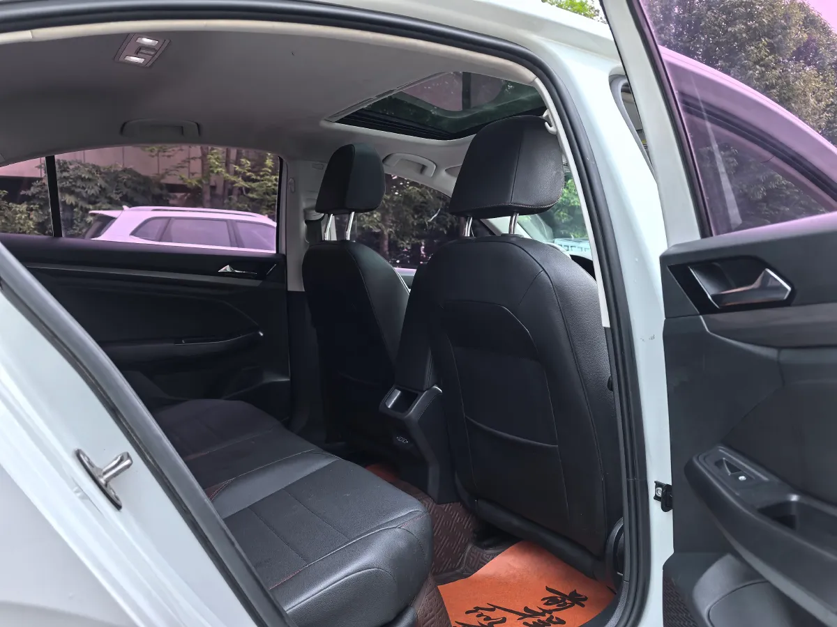 2019 Bestune T77 1.2T 143HP L4 7DCT,autocango,china used car exporter,china ev exporter,chinese used car exporter,chinese used ev exporter