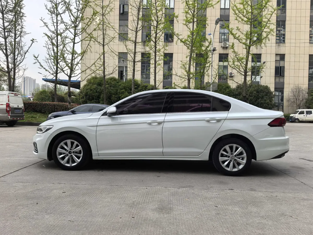 2019 Bestune T77 1.2T 143HP L4 7DCT,autocango,china used car exporter,china ev exporter,chinese used car exporter,chinese used ev exporter
