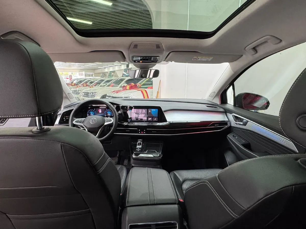 2021 Volkswagen Talagon 2.0T 220HP L4 7DCT,autocango,china used car exporter,china ev exporter,chinese used car exporter,chinese used ev exporter