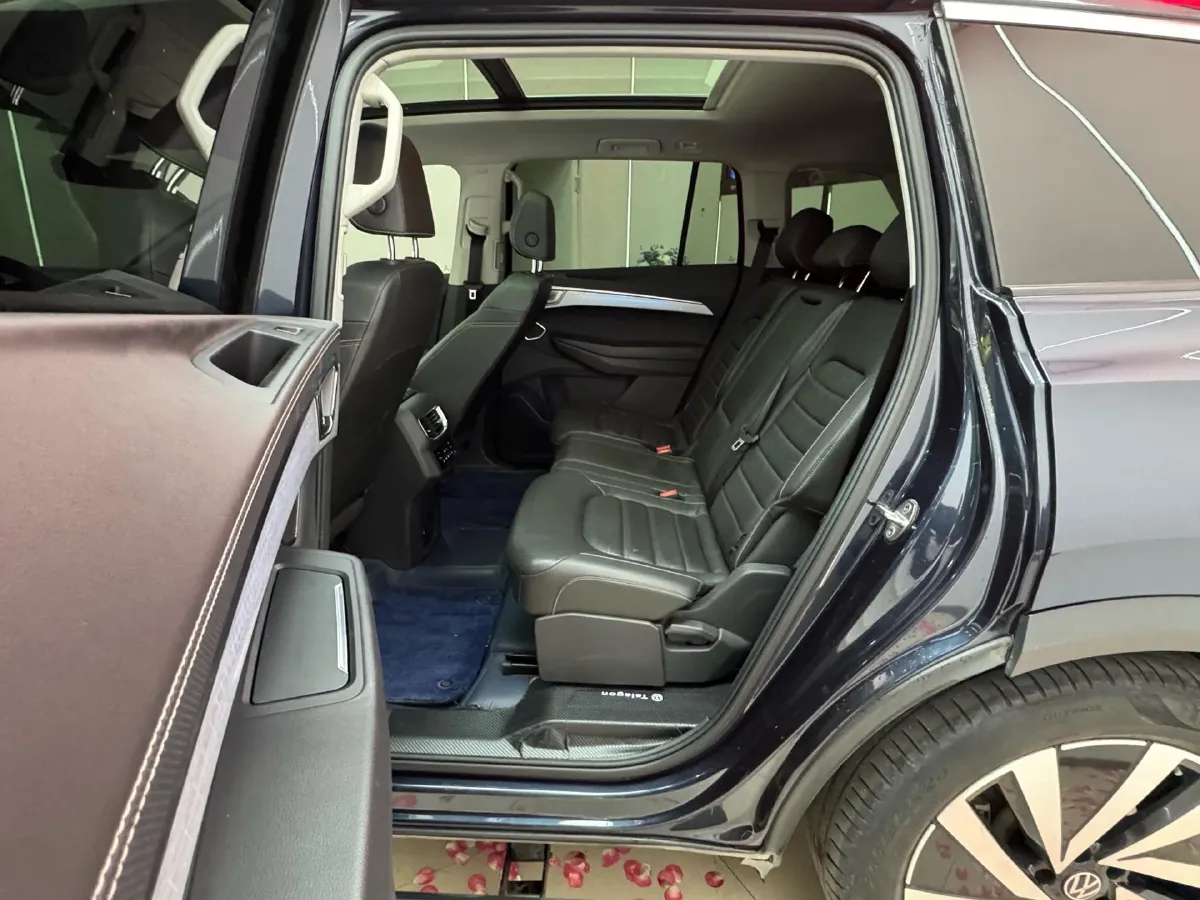 2021 Volkswagen Talagon 2.0T 220HP L4 7DCT,autocango,china used car exporter,china ev exporter,chinese used car exporter,chinese used ev exporter