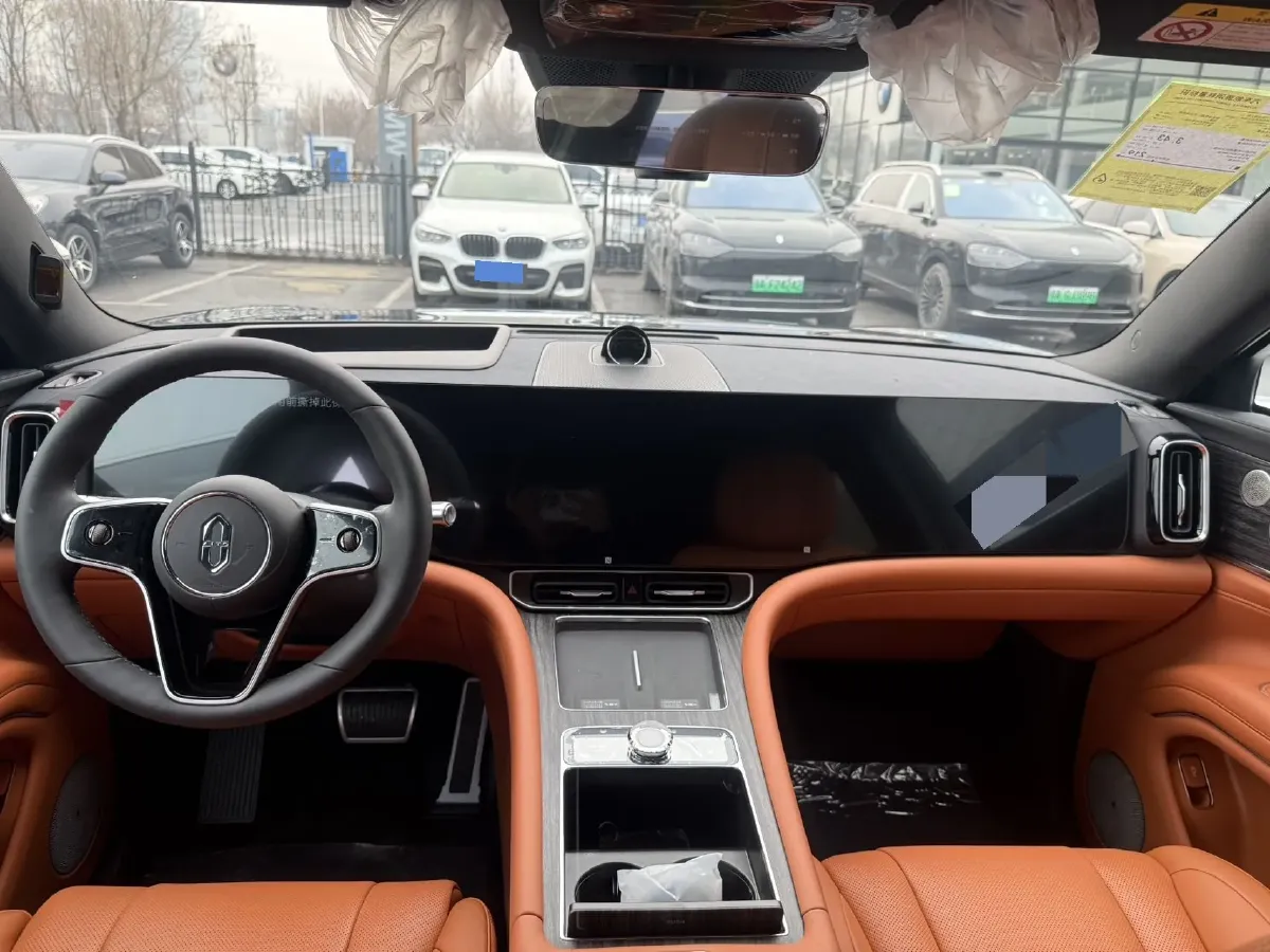 2025 AITO AITO M9 REEV 160HP REEV 52KWH,autocango,china used car exporter,china ev exporter,chinese used car exporter,chinese used ev exporter