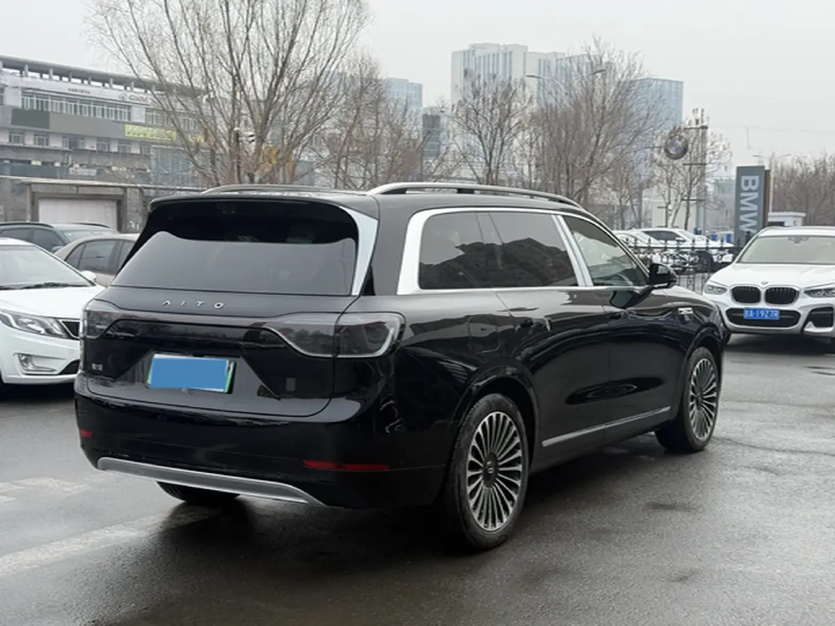 2025 AITO AITO M9 REEV 160HP REEV 52KWH,autocango,china used car exporter,china ev exporter,chinese used car exporter,chinese used ev exporter