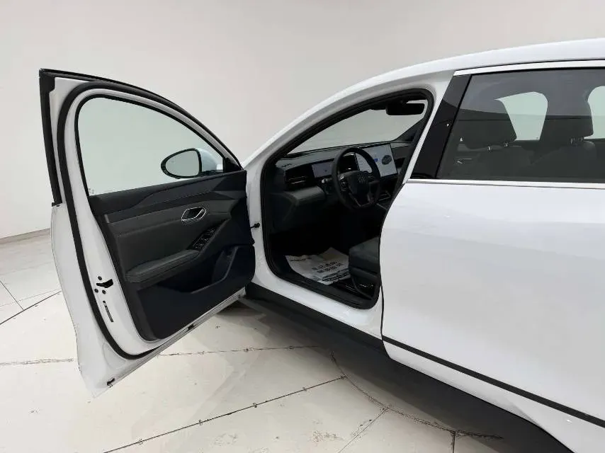 2025 BYD QinL BEV,autocango,china used car exporter,china ev exporter,chinese used car exporter,chinese used ev exporter