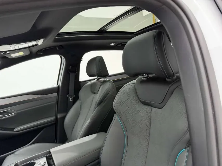 2025 BYD QinL BEV,autocango,china used car exporter,china ev exporter,chinese used car exporter,chinese used ev exporter