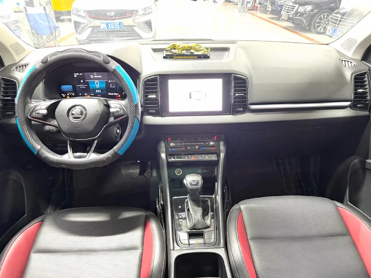 2022 Skoda Karoq 1.4T 150HP L4 7DCT,autocango,china used car exporter,china ev exporter,chinese used car exporter,chinese used ev exporter