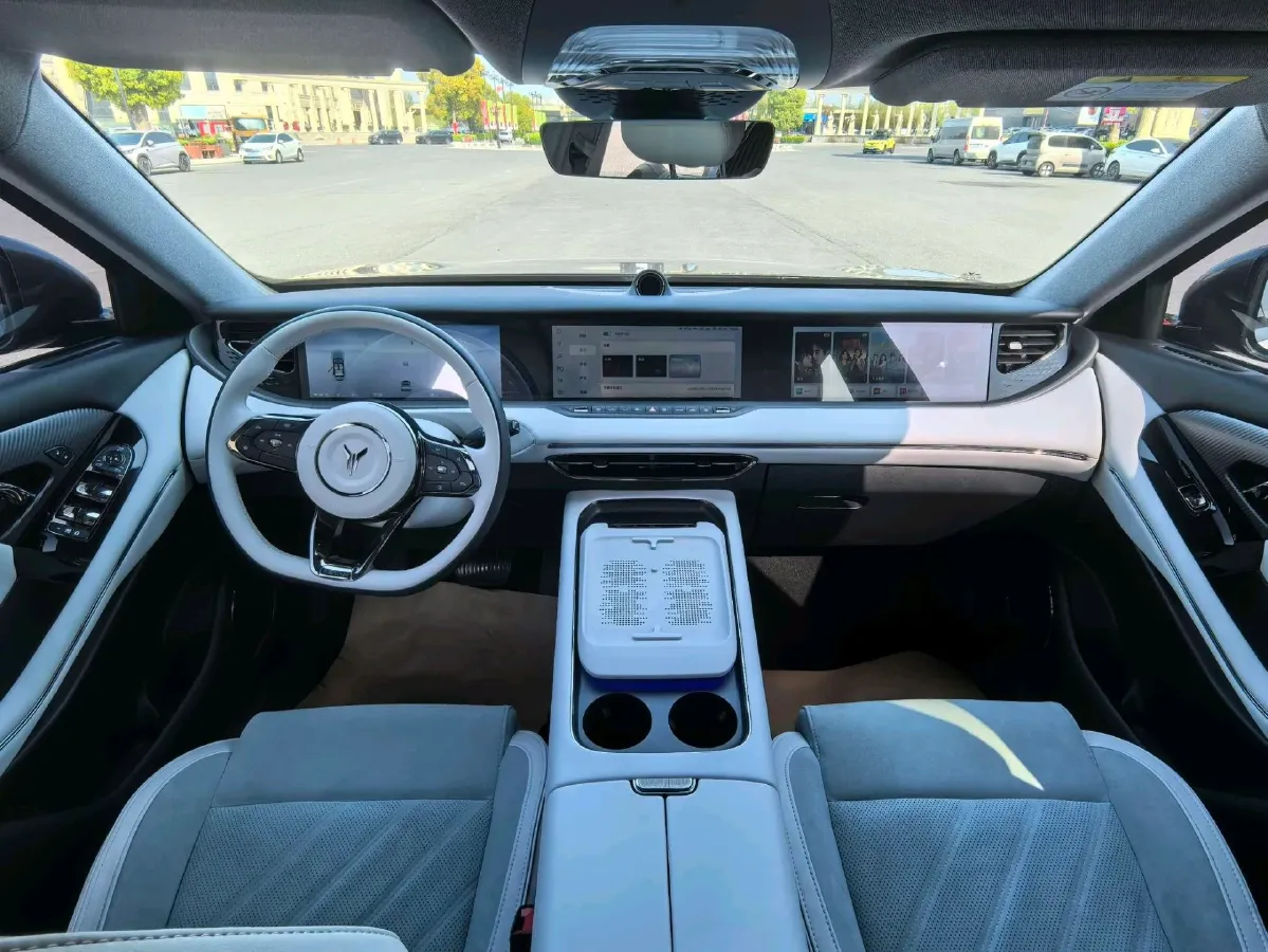 2025 Voyah FREE 1.5T 150HP L4 REEV 43KWH,autocango,china used car exporter,china ev exporter,chinese used car exporter,chinese used ev exporter