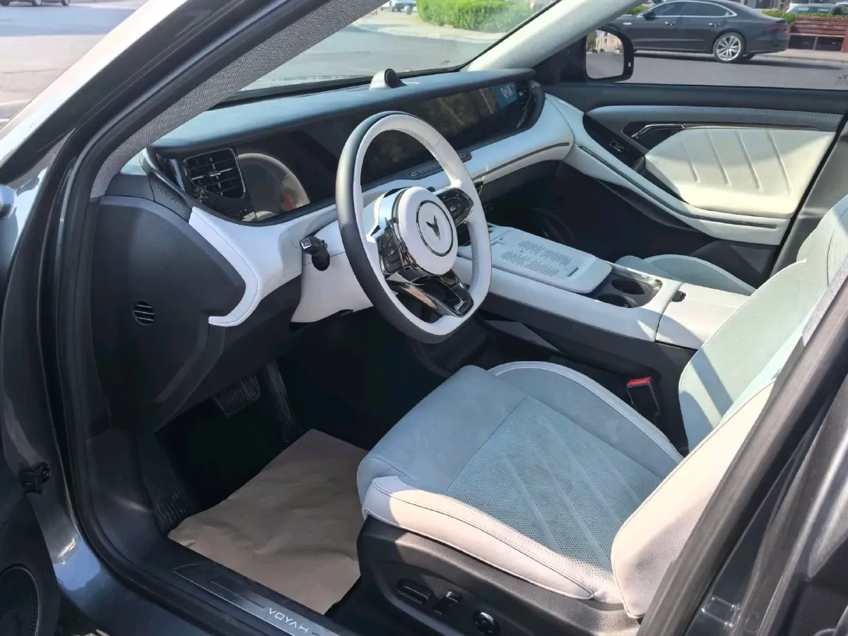 2025 Voyah FREE 1.5T 150HP L4 REEV 43KWH,autocango,china used car exporter,china ev exporter,chinese used car exporter,chinese used ev exporter