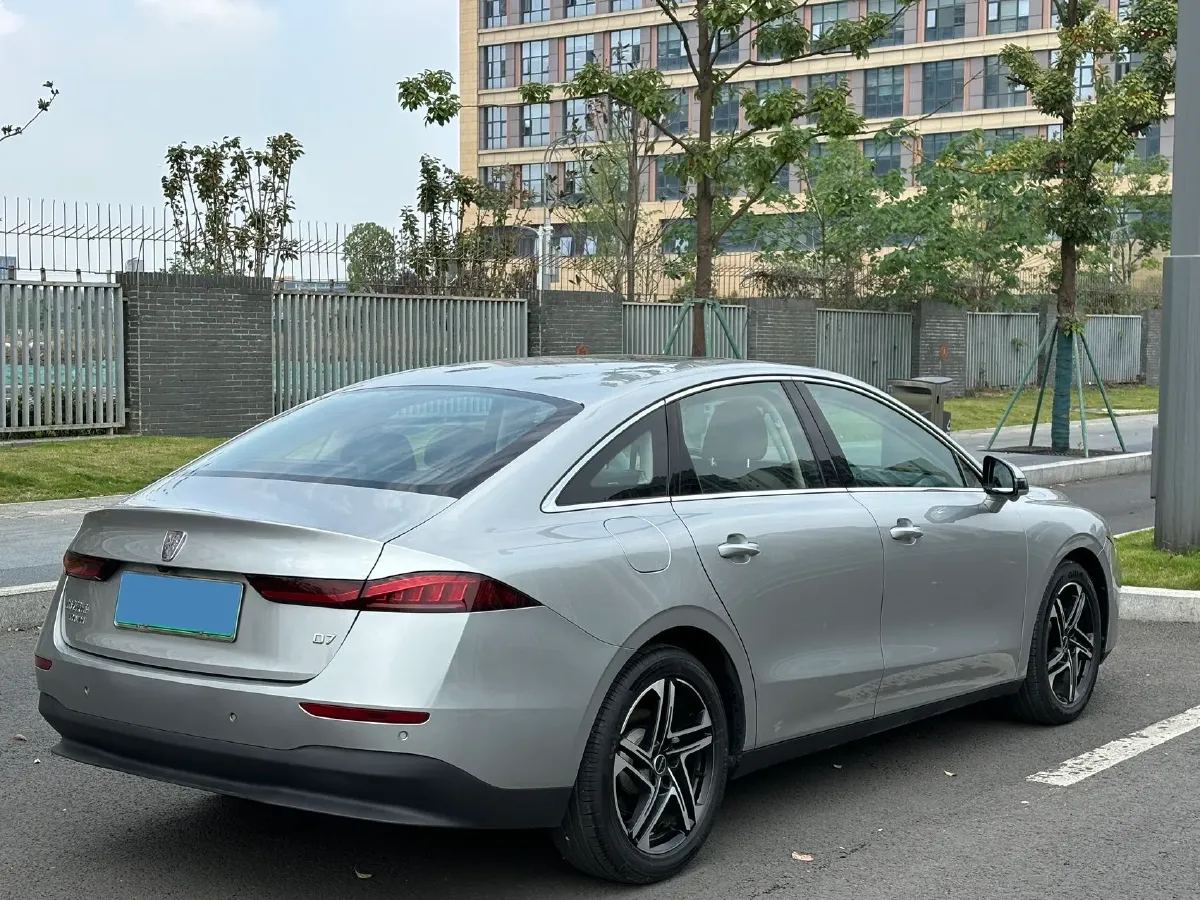2023 Roewe D7 1.5L 112HP L4 1DHT PHEV 21.4KWH,autocango,china used car exporter,china ev exporter,chinese used car exporter,chinese used ev exporter