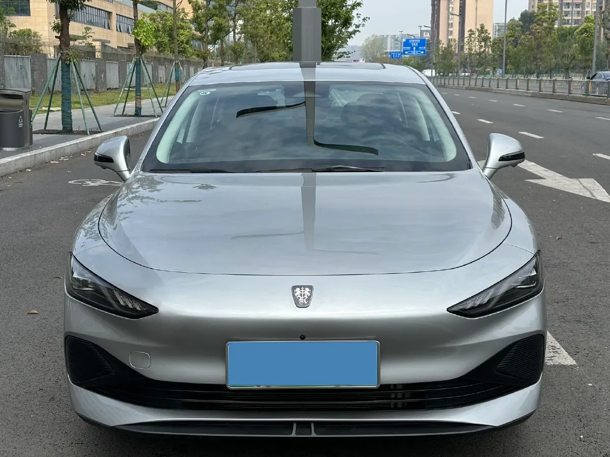 2023 Roewe D7 1.5L 112HP L4 1DHT PHEV 21.4KWH,autocango,china used car exporter,china ev exporter,chinese used car exporter,chinese used ev exporter